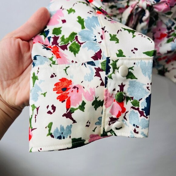 Cinq a sept Rou floral print wrap top , multi color, Size M - Picture 9 of 11